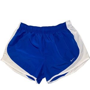 Ladies NiKE DriFit shorts MED